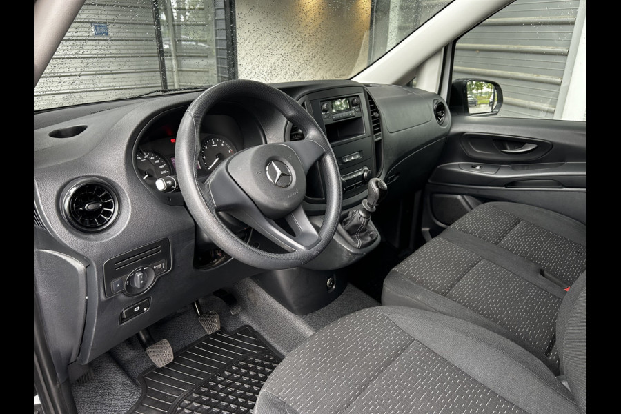 Mercedes-Benz Vito 110 CDI L2 Lang RWD // € 398,- p/mnd // Airco // Achterklep // 12 mnd Garantie // 2000kg // Bank // Radio // CV // Betimmering /