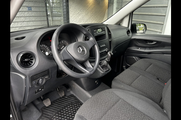 Mercedes-Benz Vito 110 CDI L2 Lang RWD // € 398,- p/mnd // Airco // Achterklep // 12 mnd Garantie // 2000kg // Bank // Radio // CV // Betimmering /