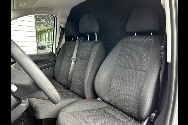Mercedes-Benz Vito 110 CDI L2 Lang RWD // € 398,- p/mnd // Airco // Achterklep // 12 mnd Garantie // 2000kg // Bank // Radio // CV // Betimmering /