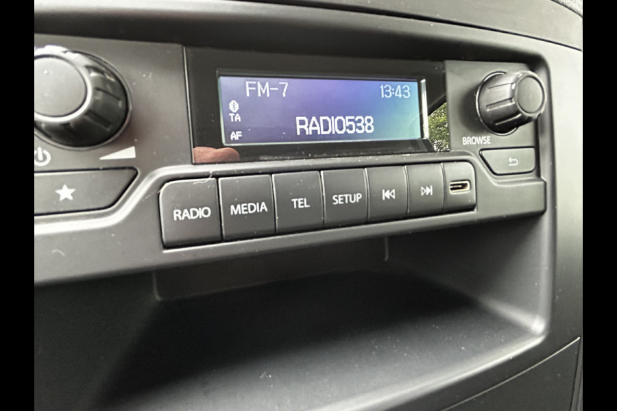 Mercedes-Benz Vito 110 CDI L2 Lang RWD // € 398,- p/mnd // Airco // Achterklep // 12 mnd Garantie // 2000kg // Bank // Radio // CV // Betimmering /