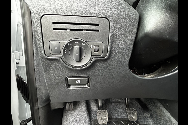 Mercedes-Benz Vito 110 CDI L2 Lang RWD // € 398,- p/mnd // Airco // Achterklep // 12 mnd Garantie // 2000kg // Bank // Radio // CV // Betimmering /