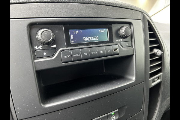Mercedes-Benz Vito 110 CDI L2 Lang RWD // € 398,- p/mnd // Airco // Achterklep // 12 mnd Garantie // 2000kg // Bank // Radio // CV // Betimmering /