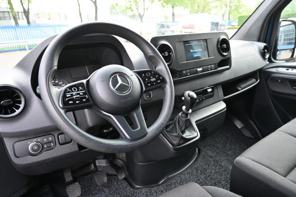 Mercedes-Benz Sprinter 315 CDI L2H1 RWD MBUX met camera en parkeerpakket, Trekhaak, Etc.