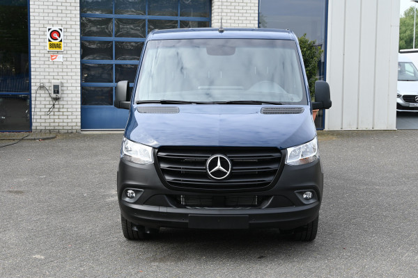 Mercedes-Benz Sprinter 315 CDI L2H1 RWD MBUX met camera en parkeerpakket, Trekhaak, Etc.