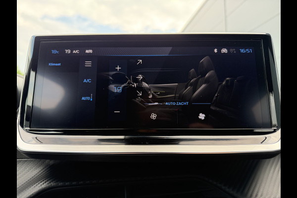 Peugeot 2008 100pk Allure (Keyless Entry - Automatische Airco - Parkeersensoren V+A - LED - 17"incl 4S - Navigatie - Apple Carplay)