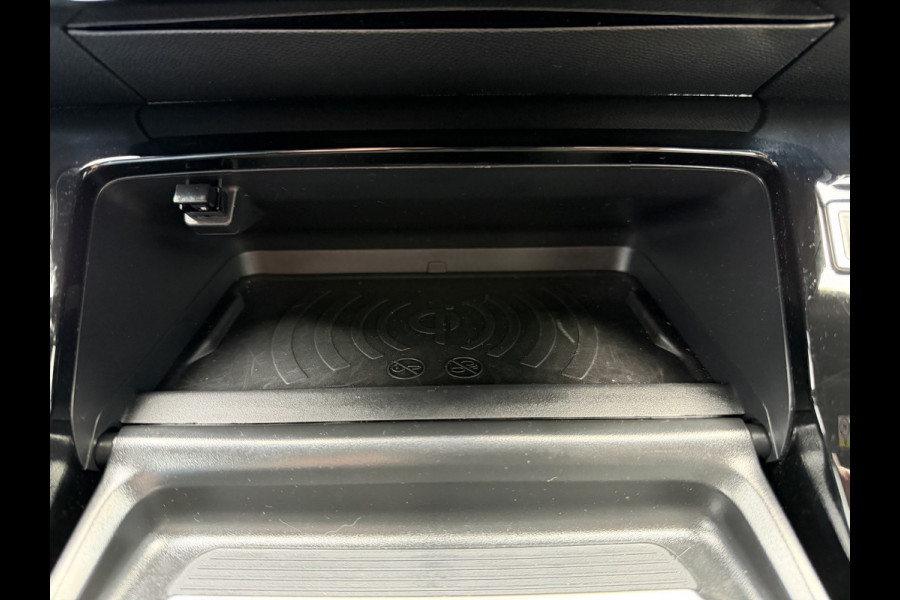Peugeot 2008 100pk Allure (Keyless Entry - Automatische Airco - Parkeersensoren V+A - LED - 17"incl 4S - Navigatie - Apple Carplay)