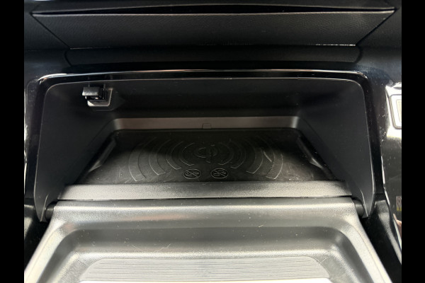 Peugeot 2008 100pk Allure (Keyless Entry - Automatische Airco - Parkeersensoren V+A - LED - 17"incl 4S - Navigatie - Apple Carplay)