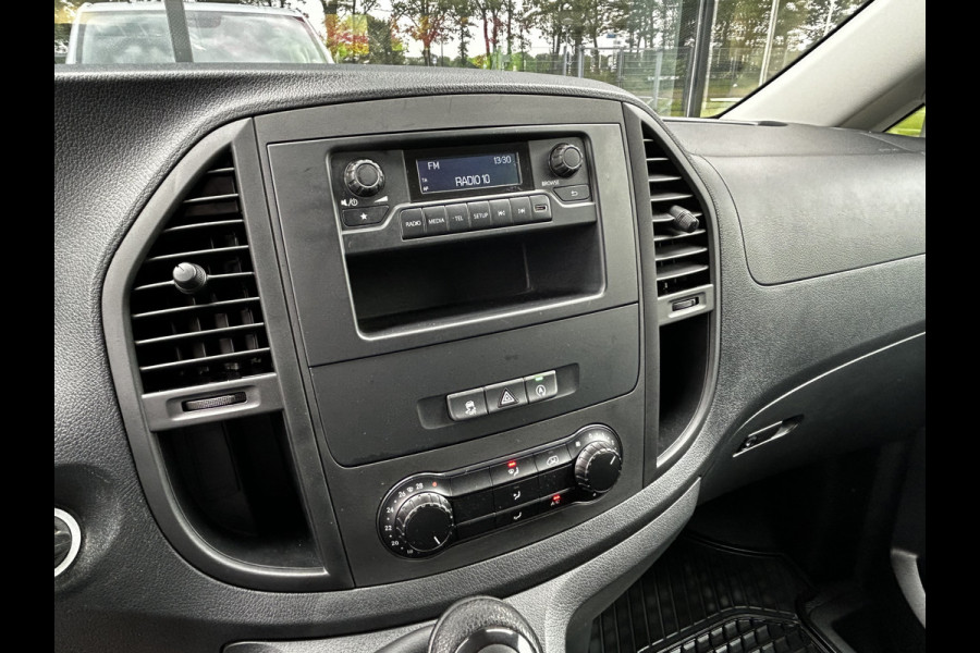 Mercedes-Benz Vito 110 CDI L2 Lang RWD // € 399,- p/mnd // Airco // Achterklep // 12 mnd Garantie // 2.000kg // Bank // Radio // CV // Betimmering