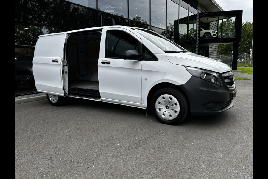 Mercedes-Benz Vito 110 CDI L2 Lang RWD // € 399,- p/mnd // Airco // Achterklep // 12 mnd Garantie // 2.000kg // Bank // Radio // CV // Betimmering