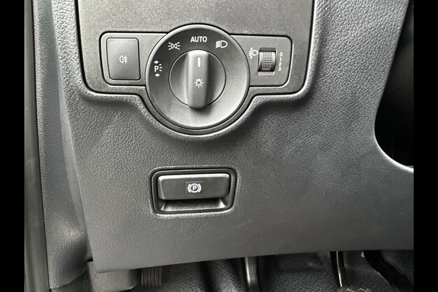 Mercedes-Benz Vito 110 CDI L2 Lang RWD // € 399,- p/mnd // Airco // Achterklep // 12 mnd Garantie // 2.000kg // Bank // Radio // CV // Betimmering