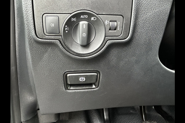 Mercedes-Benz Vito 110 CDI L2 Lang RWD // € 399,- p/mnd // Airco // Achterklep // 12 mnd Garantie // 2.000kg // Bank // Radio // CV // Betimmering