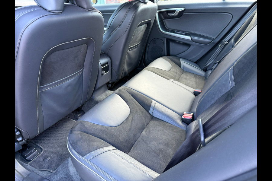 Volvo V60 2.0 T4 Business Sport R Design - Automaat - Navi - Trekhaak - Org.NL