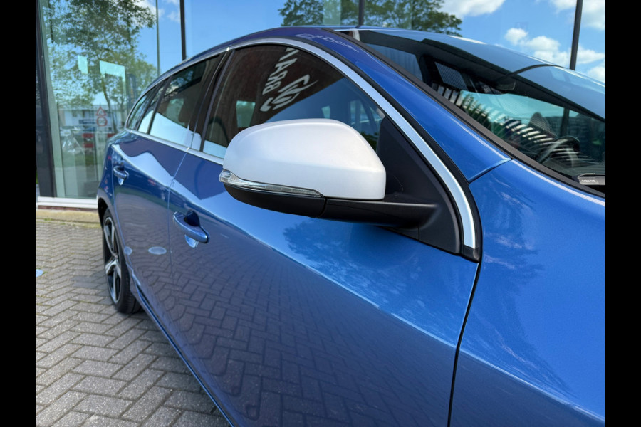Volvo V60 2.0 T4 Business Sport R Design - Automaat - Navi - Trekhaak - Org.NL