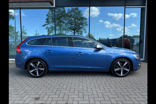 Volvo V60 2.0 T4 Business Sport R Design - Automaat - Navi - Trekhaak - Org.NL