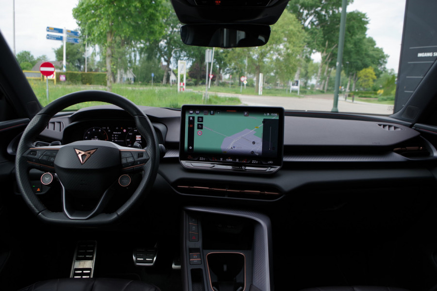 CUPRA Terramar 1.5 TSI e-Hybrid 272 PK VZ America s CUP, Leder, Panoramadak, Sennheiser Sound, Kuipstoelen, Martix-LED