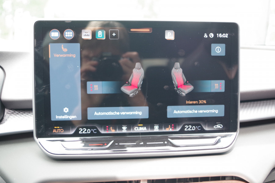 CUPRA Terramar 1.5 TSI e-Hybrid 272 PK VZ America s CUP, Leder, Panoramadak, Sennheiser Sound, Kuipstoelen, Martix-LED