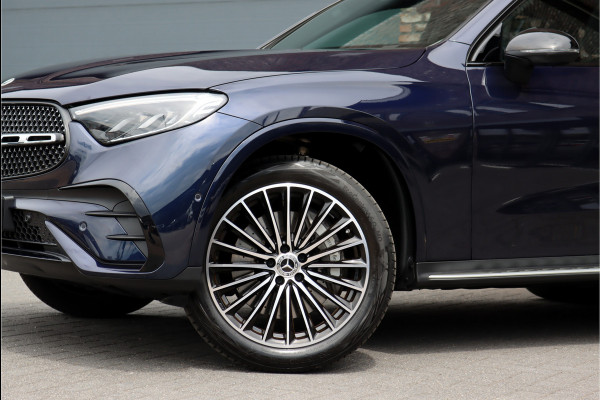 Mercedes-Benz GLC 400e 4MATIC AMG Line Aut9 | Distronic Pro | Memory | Trekhaak | Verwarmd Stuurwiel | Panoramadak | Nightpakket | Camera | Dodehoekassistent |