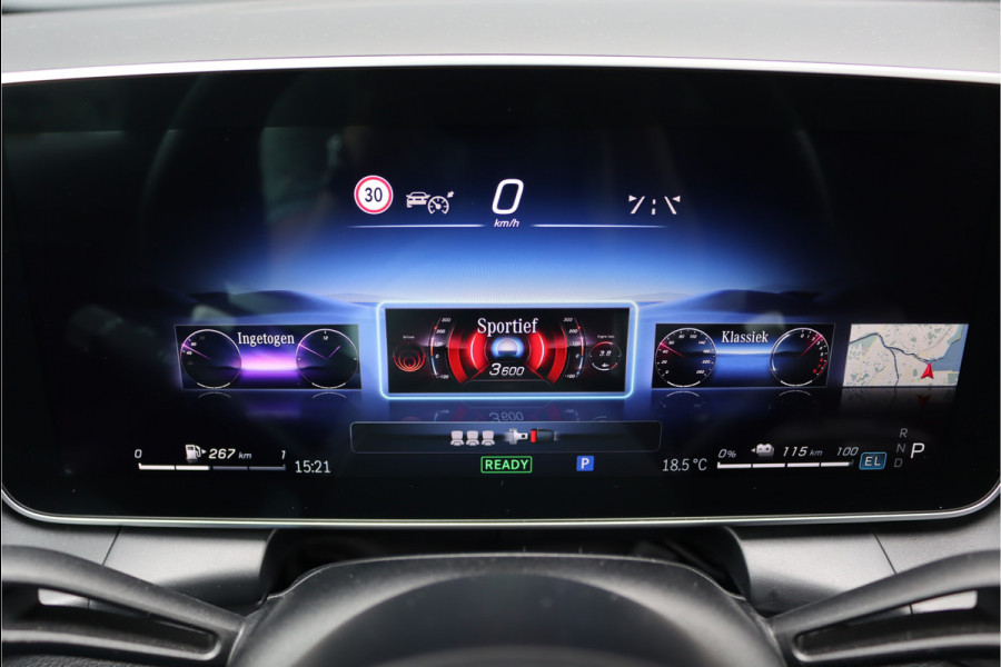 Mercedes-Benz GLC 400e 4MATIC AMG Line Aut9 | Distronic Pro | Memory | Trekhaak | Verwarmd Stuurwiel | Panoramadak | Nightpakket | Camera | Dodehoekassistent |