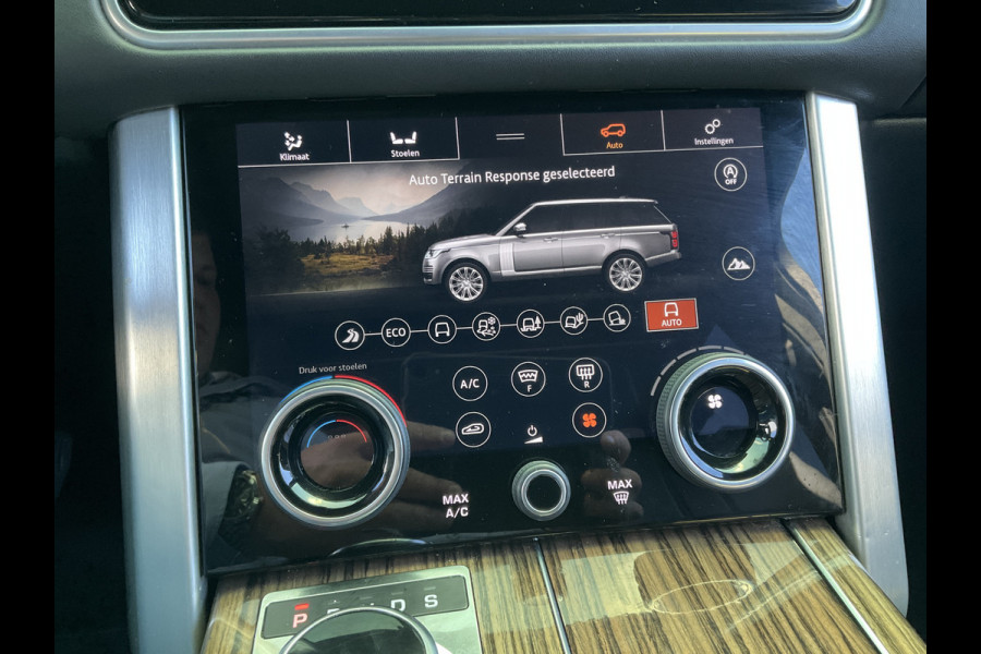 Land Rover Range Rover P400e Vogue Pano Meridian Memory Leer Luchtvering 360° Dealer-Serviced! PHEV
