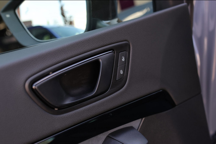 CUPRA Ateca 2.0 TSI 4DRIVE Limited Edition *Pano*Akra*Carbon*Kuipstoelen*360 Camera*Beats*