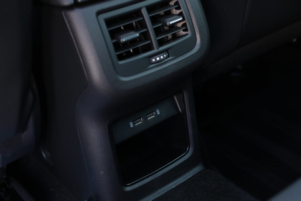 CUPRA Ateca 2.0 TSI 4DRIVE Limited Edition *Pano*Akra*Carbon*Kuipstoelen*360 Camera*Beats*