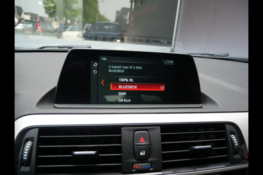 BMW 1-serie 116i EXECUTIVE | CRUISE | FULL-LED | NAVIGATIE | CLIMA | PDC V+A | ALL-SEASON!!