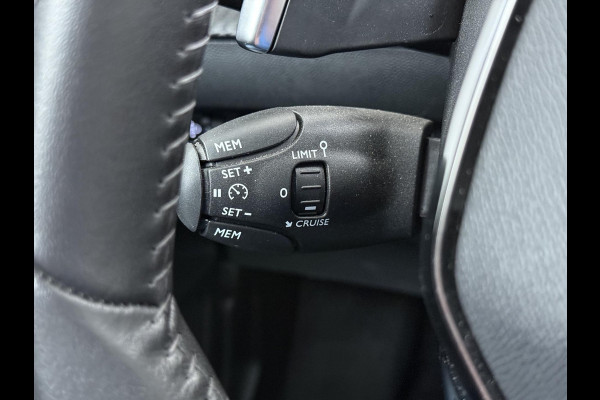 Peugeot 208 1.2 Hybrid 110 e-DCS6 Allure | FABRIEKSGARANTIE t/m 03-2027 | TOPSTAAT! | KEYLESS ENTRY | APPLE CARPLAY-ANDROID AUTO| PARKEERSENSOREN VOOR EN ACHTER |