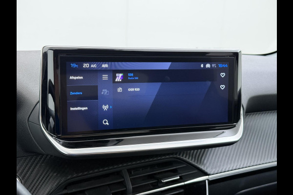 Peugeot 208 1.2 Hybrid 110 e-DCS6 Allure | FABRIEKSGARANTIE t/m 03-2027 | TOPSTAAT! | KEYLESS ENTRY | APPLE CARPLAY-ANDROID AUTO| PARKEERSENSOREN VOOR EN ACHTER |