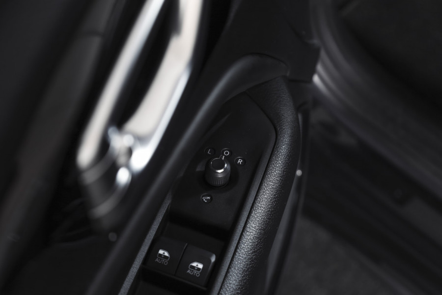 Jeep Compass 4xe 240 Plug-in Hybrid Electric 80th Anniversary | Dig. Cockpit | Adapt. Cruise | PDC | 360 Camera | NAV + App. Connect | ECC | Elek. Klep | |