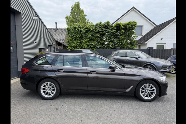 BMW 5 Serie Touring 520d High Executive | Camera | Lederen Bekleding | Elektrische Trekhaak | Elektrische Achterklep |