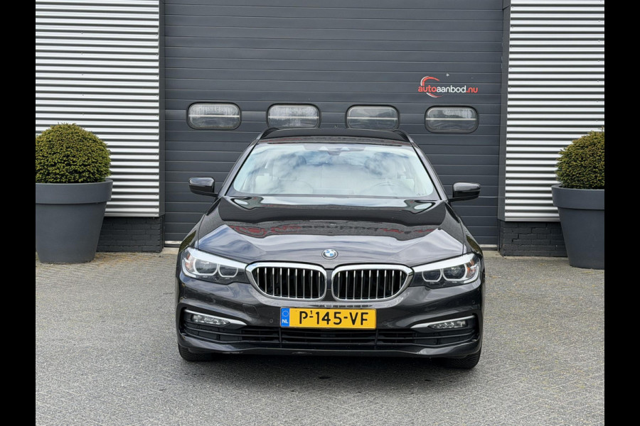 BMW 5 Serie Touring 520d High Executive | Camera | Lederen Bekleding | Elektrische Trekhaak | Elektrische Achterklep |