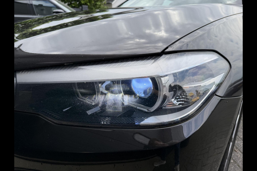 BMW 5 Serie Touring 520d High Executive | Camera | Lederen Bekleding | Elektrische Trekhaak | Elektrische Achterklep |