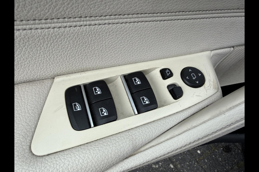 BMW 5 Serie Touring 520d High Executive | Camera | Lederen Bekleding | Elektrische Trekhaak | Elektrische Achterklep |