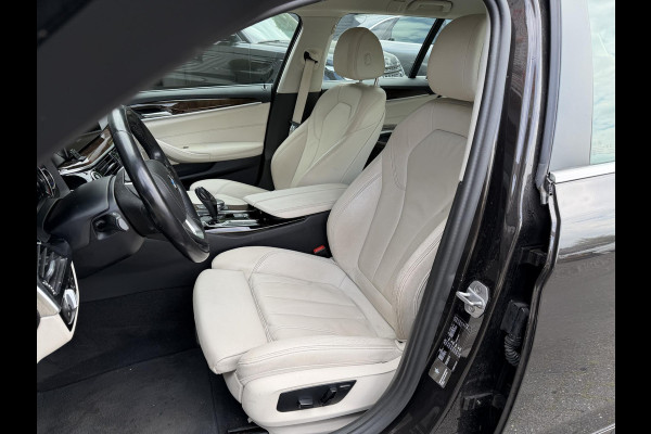BMW 5 Serie Touring 520d High Executive | Camera | Lederen Bekleding | Elektrische Trekhaak | Elektrische Achterklep |