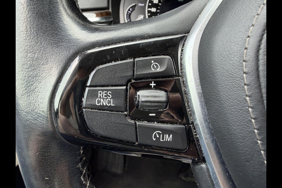 BMW 5 Serie Touring 520d High Executive | Camera | Lederen Bekleding | Elektrische Trekhaak | Elektrische Achterklep |