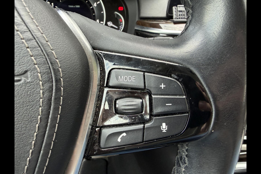 BMW 5 Serie Touring 520d High Executive | Camera | Lederen Bekleding | Elektrische Trekhaak | Elektrische Achterklep |