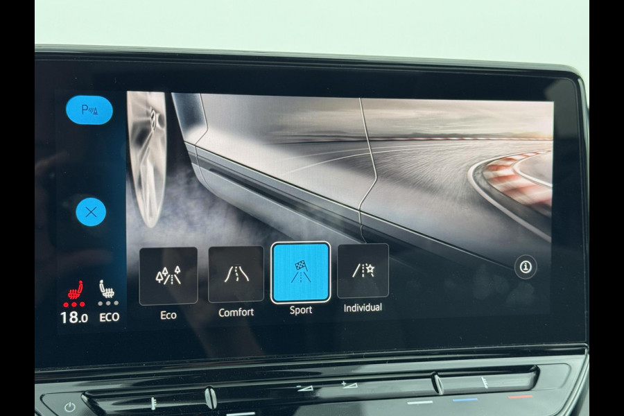 Volkswagen ID.3 First Max 58 kWh ERGO STOELEN | PANO |20'' VELGEN | CAMERA| SOH 90,2%
