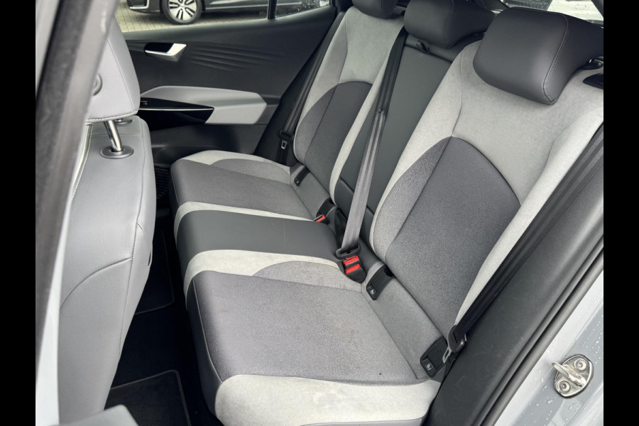Volkswagen ID.3 First Max 58 kWh ERGO STOELEN | PANO |20'' VELGEN | CAMERA| SOH 90,2%
