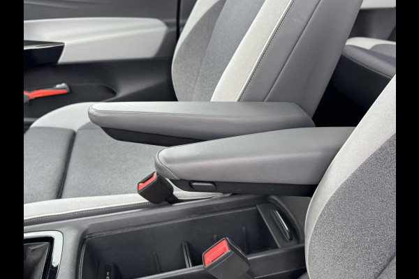 Volkswagen ID.3 First Max 58 kWh ERGO STOELEN | PANO |20'' VELGEN | CAMERA| SOH 90,2%