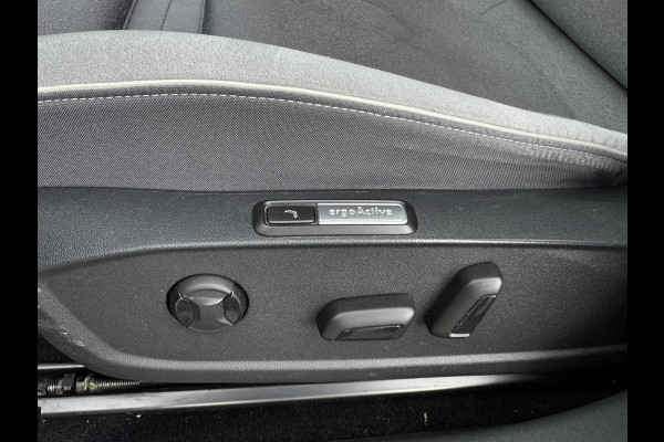 Volkswagen ID.3 First Max 58 kWh ERGO STOELEN | PANO |20'' VELGEN | CAMERA| SOH 90,2%