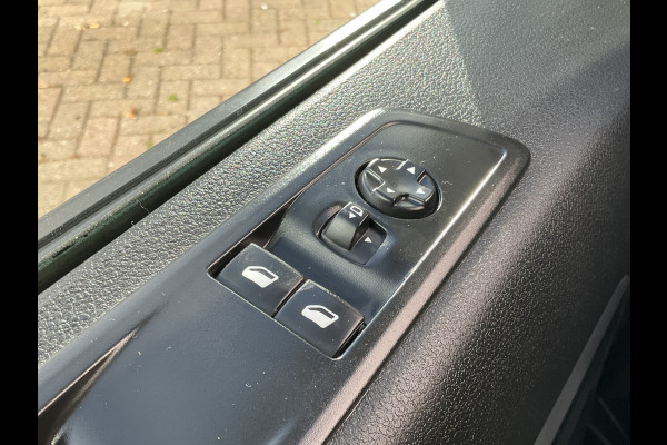 Citroën Jumpy spacetourer 2.0D 177pk 7-Pers Aut Pano Leer 2xSchuifdeur Trekhaak HUD