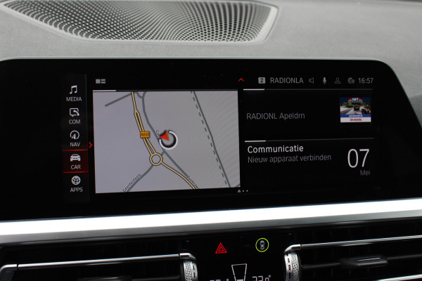 BMW 3 Serie Touring 330i High Exe. M Sport / M340 uitgevoerd / Leder&Alcantara / CarPlay / 19'' / Parkeerhulp V+A / Stoelverwarming / Sportstoelen / DAB / Cruise Control