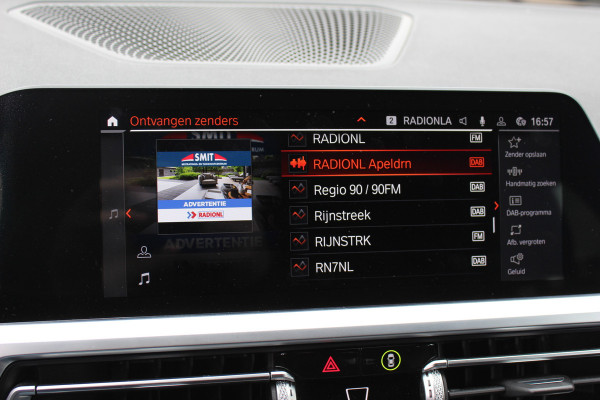 BMW 3 Serie Touring 330i High Exe. M Sport / M340 uitgevoerd / Leder&Alcantara / CarPlay / 19'' / Parkeerhulp V+A / Stoelverwarming / Sportstoelen / DAB / Cruise Control