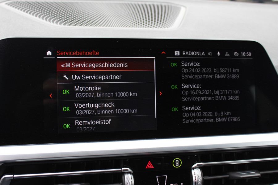 BMW 3 Serie Touring 330i High Exe. M Sport / M340 uitgevoerd / Leder&Alcantara / CarPlay / 19'' / Parkeerhulp V+A / Stoelverwarming / Sportstoelen / DAB / Cruise Control
