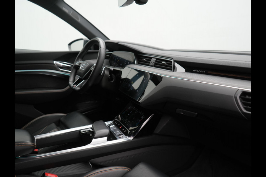 Audi e-tron 50 Quattro Black Edition 313pk Dealer O.H. | Luchtvering | Trekhaak | Camera | Head Up | Lederen Sportstoelen Memory & Verwarmd | Bang & Olufsen | Cruise Control | Keyless | Sfeerverlichting | Apple Carplay | Navigatie | DAB | 21''L.M |