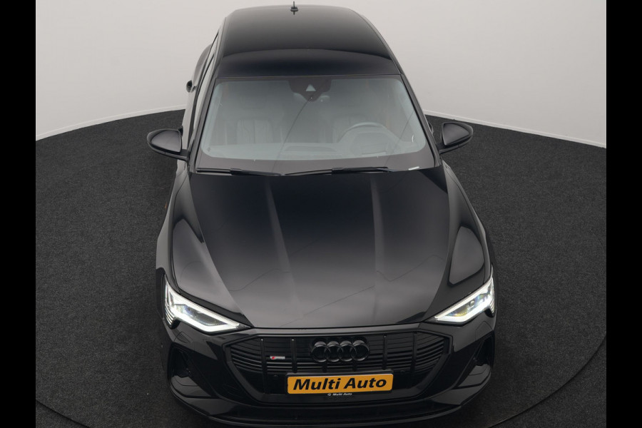 Audi e-tron 50 Quattro Black Edition 313pk Dealer O.H. | Luchtvering | Trekhaak | Camera | Head Up | Lederen Sportstoelen Memory & Verwarmd | Bang & Olufsen | Cruise Control | Keyless | Sfeerverlichting | Apple Carplay | Navigatie | DAB | 21''L.M |