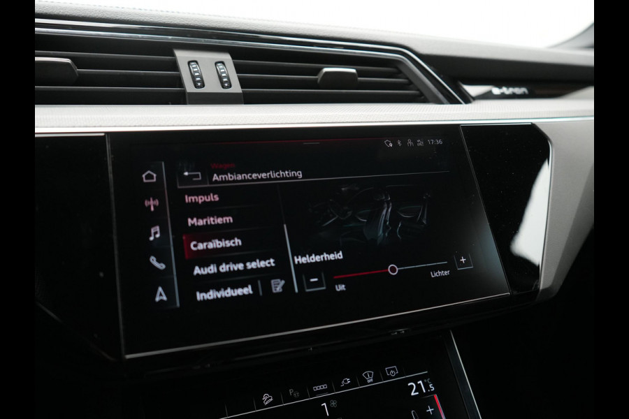 Audi e-tron 50 Quattro Black Edition 313pk Dealer O.H. | Luchtvering | Trekhaak | Camera | Head Up | Lederen Sportstoelen Memory & Verwarmd | Bang & Olufsen | Cruise Control | Keyless | Sfeerverlichting | Apple Carplay | Navigatie | DAB | 21''L.M |