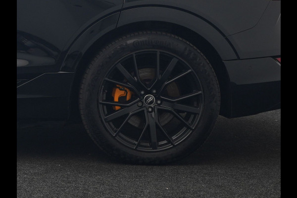 Audi e-tron 50 Quattro Black Edition 313pk Dealer O.H. | Luchtvering | Trekhaak | Camera | Head Up | Lederen Sportstoelen Memory & Verwarmd | Bang & Olufsen | Cruise Control | Keyless | Sfeerverlichting | Apple Carplay | Navigatie | DAB | 21''L.M |
