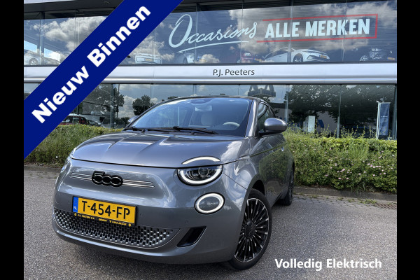 Fiat 500 La Prima by bocelli 42 kWh full option Achteruitrijcamera - Airco - Apple carplay - Navigatie - Parkeersensoren - Panorama dak - Stoelverwarming - Cruise control - Dodehoek detector - Elektrische ramen - Led verlichting - Bluetoot - Keyless start - Stuur leder - Stuur multifunctioneel - Licht metalen velgen 17 inch