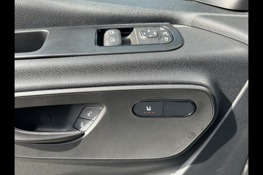 Mercedes-Benz eSprinter 320 L3 Select 81kWh / Snel laden 115kw / Trekhaak / Distronic / MBUX / Smartphone-intergratie / 270 Graden achterdeuren